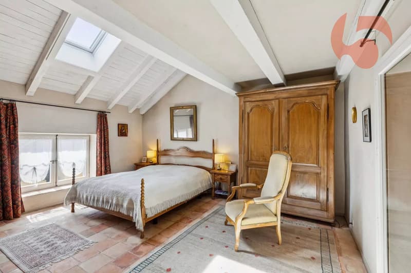 Une maison villageoise de caractère au charme d'autrefois (9)