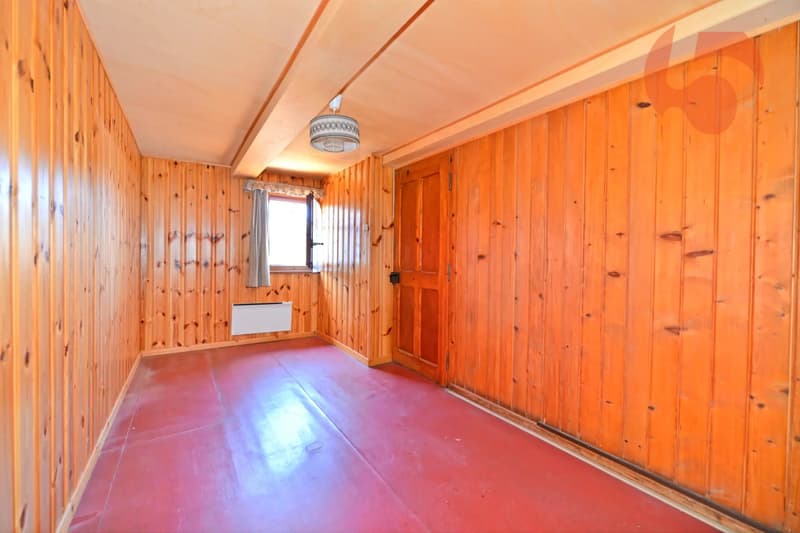 Authentique maison villageoise à fort potentiel avec garage et carnotzet (4)