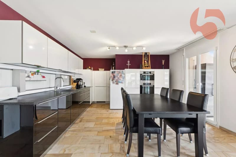 Bel appartement traversant de 4,5 pièces (9)