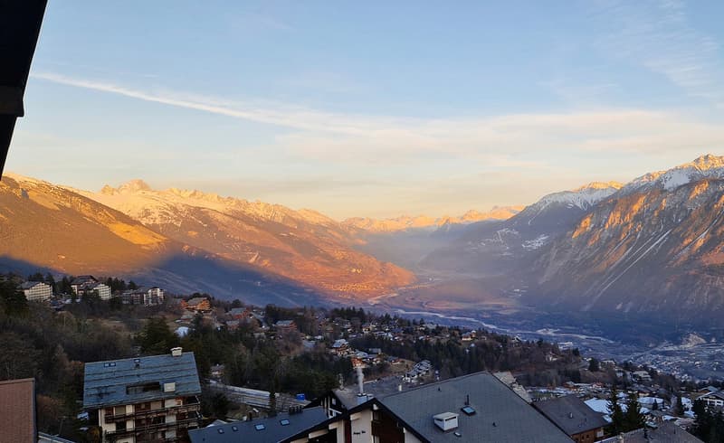 "Superbe duplex intégralement rénové avec vue panoramique"