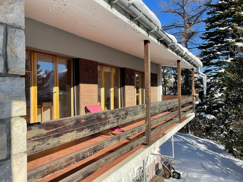 Écrin de prestige avec vue imprenable à Montana-Village (2)
