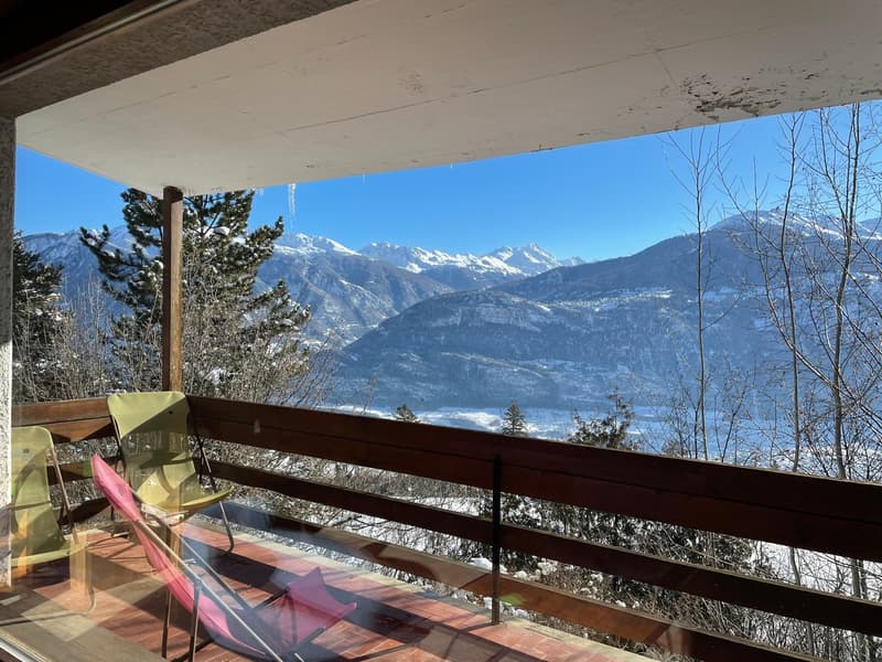 Écrin de prestige avec vue imprenable à Montana-Village (3)