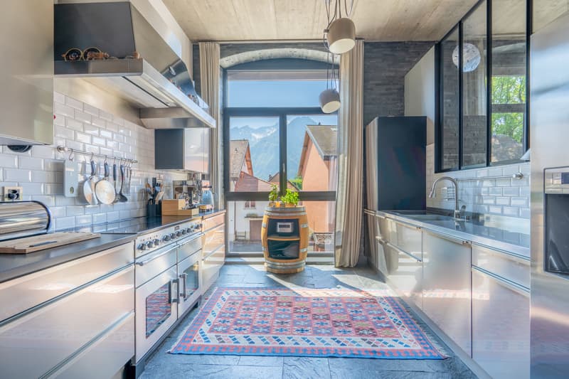 NOVILLE - MAISON VILLAGEOISE RENOVEE - INTERIEUR NEW YORKAIS - (8)