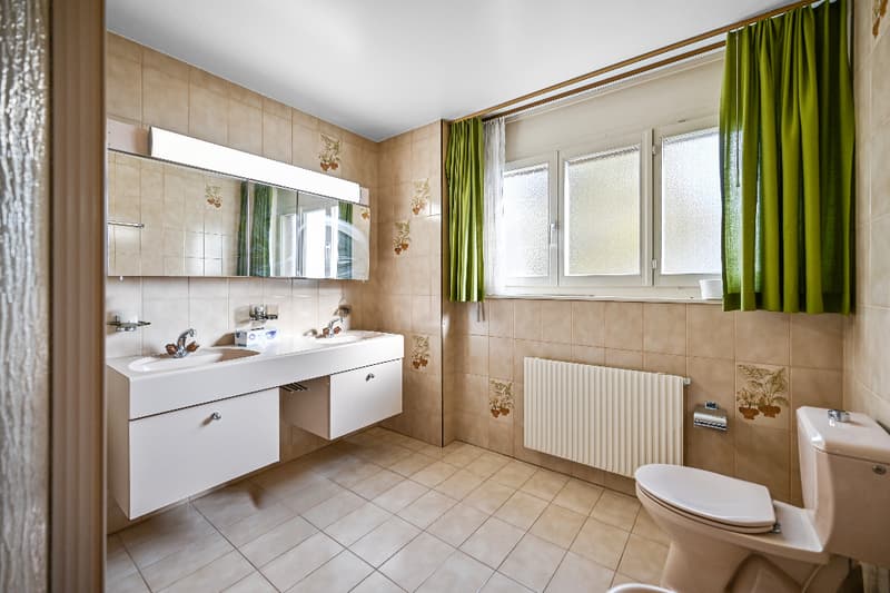 MONTREUX - SPACIEUX 4.5 PIECES AVEC VUE IMPRENABLE (10)