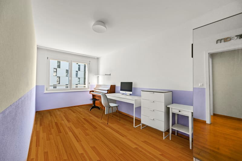 VEVEY - SPACIEUX 4.5 PIECES AVEC GRAND BALCON (5)