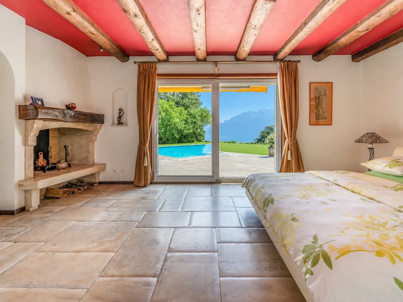 MAISON DE MAÎTRE AVEC PISCINE, VUE LAC & APPARTEMENT INDÉPENDANT (10)