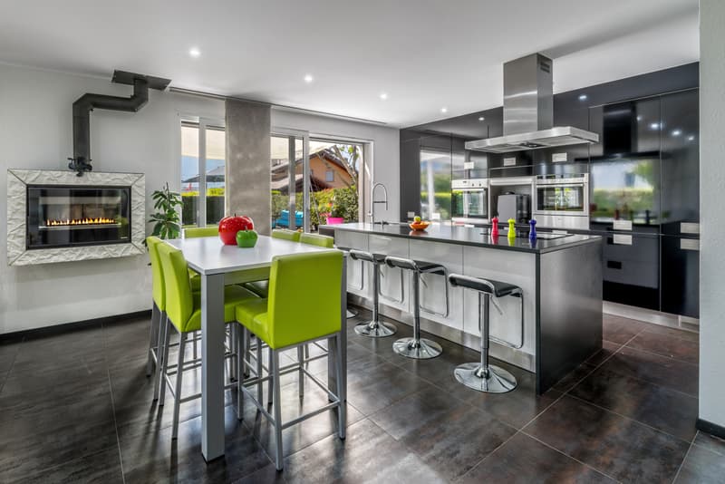 TRES BELLE MAISON INDIVIDUELLE AVEC STUDIO INDEPENDANT (10)
