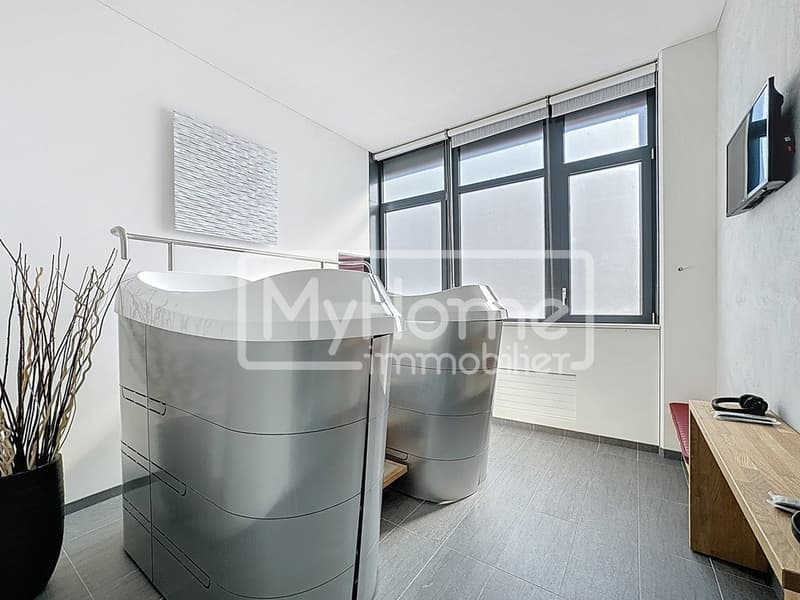 Salle de fitness de 967 m2 à Lonay entièrement équipée à louer (7)