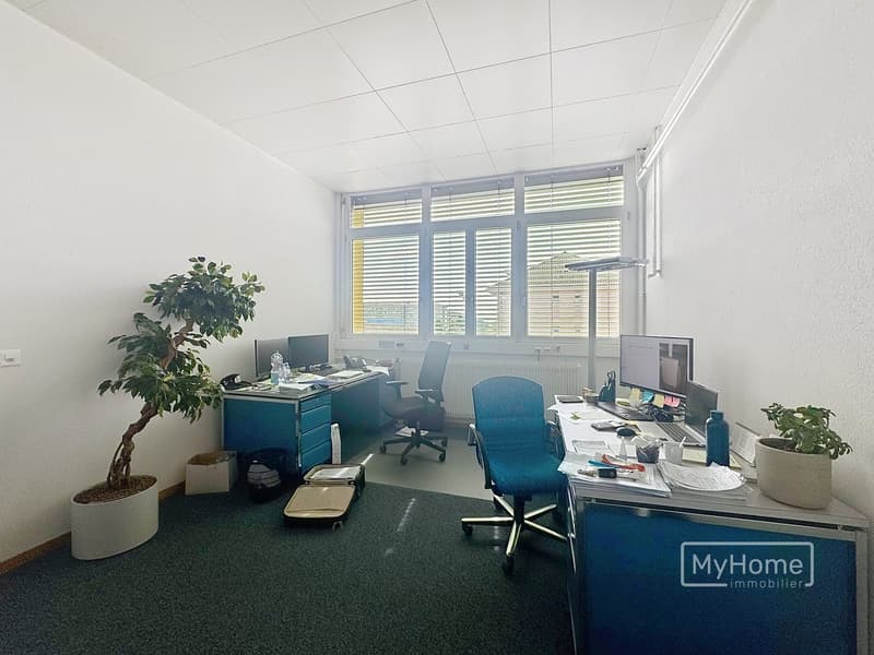 Surface de bureaux de 345 m2 à louer (5)