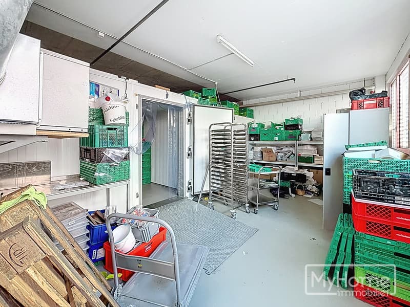Local commercial de 153m² à louer à Lonay (5)