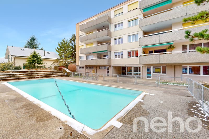Très bel appartement proche du centre avec terrasse et piscine commune (2)
