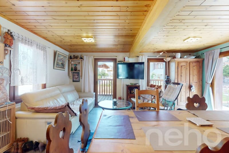 Exclusif: Chalet rénové au centre du village avec 3.5 pièces et studio (4)