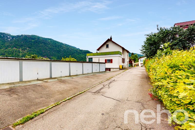 Immeuble de rendement | 13 garages | et Terrain constructible ! (11)