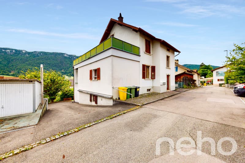 Immeuble de rendement | 13 garages | et Terrain constructible ! (2)