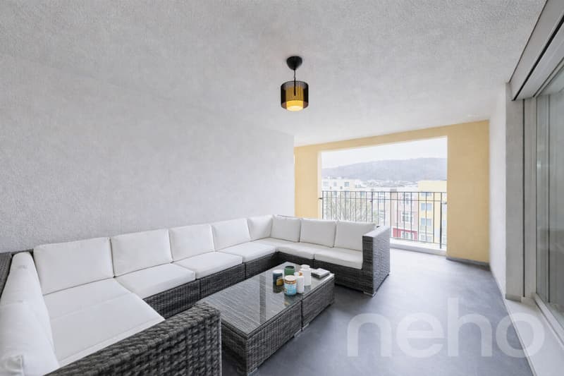 Grosszügige 5.5-Zimmer Wohnung mit grosser Loggia in Schlieren (4)