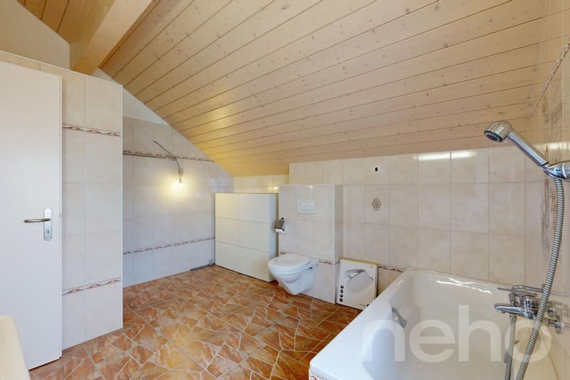 Spacieux duplex rénové de 160 m² au c?ur du village de Riddes (8)