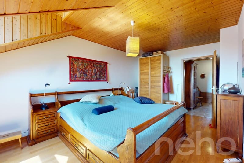 Exclusif: Spacieux appartement de 3 chambres dans les combles (12)