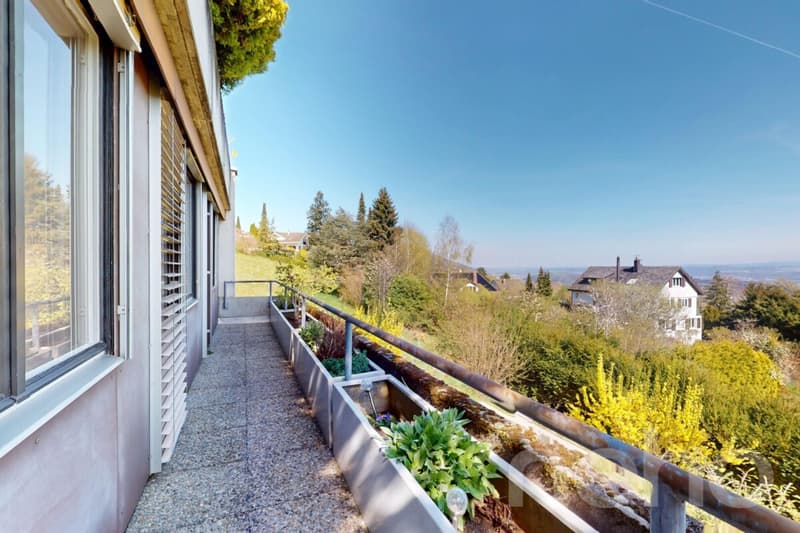 Superbe appartement en terrasse avec magnifique vue à Evilard (12)