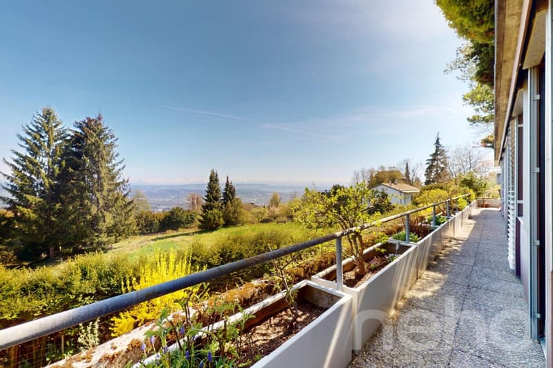 Superbe appartement en terrasse avec magnifique vue à Evilard (11)