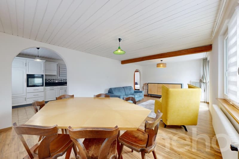 Belle Maison à St-Ursanne ? 3 logements indépendants (12)