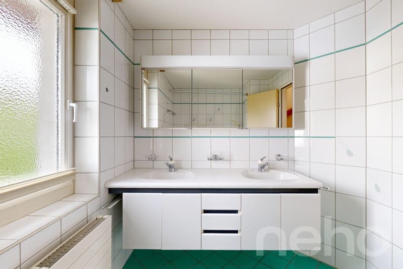 5.5-Zimmer Eckhaus mit Gartenidylle in familienfreundlicher Lage (10)