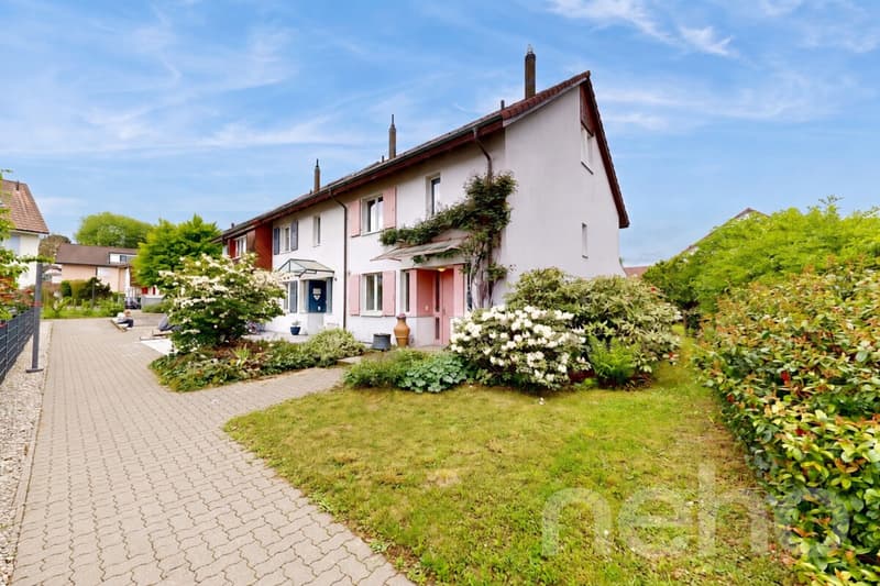 5.5-Zimmer Eckhaus mit Gartenidylle in familienfreundlicher Lage (3)