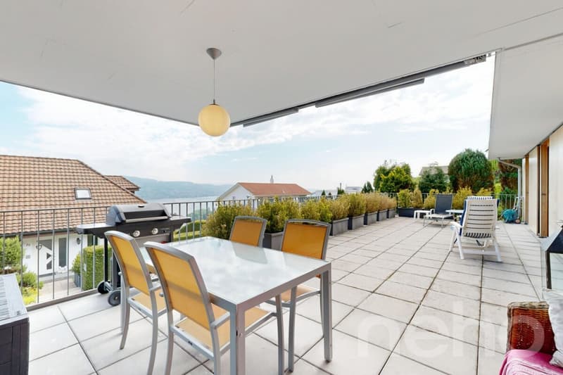 Lichtdurchflutete 5.5-Zimmer-Terrassenwohnung mit Panorama-Seesicht (8)