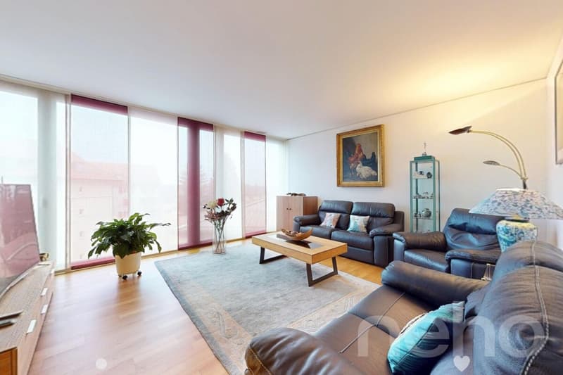 Moderne 3,5-Zimmer-Wohnung an zentraler Lage in Biel (1)