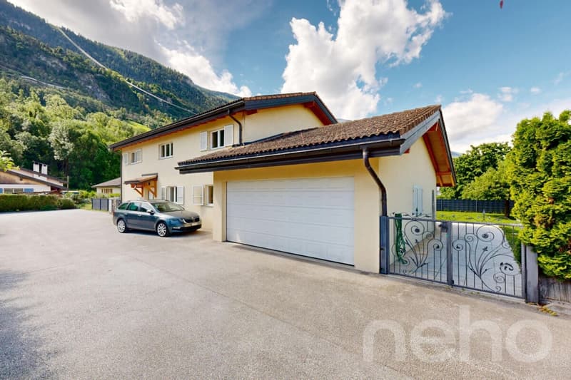 Spacieuse maison individuelle avec cuisine moderne et vaste terrasse (3)