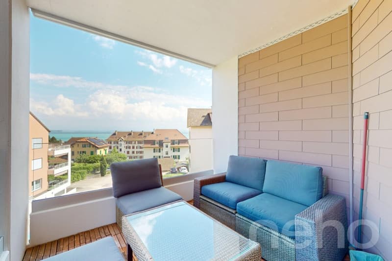 Appartement rénové de 4,5 pièces avec vue  sur le lac ! (2)