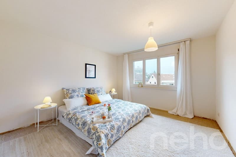 Lichtdurchflutete 5.5-Zimmer-Dachmaisonette mit Galerie (7)