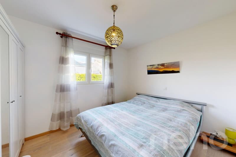 Superbe Villa 6.5 de 190m² avec piscine récente & jardin (7)