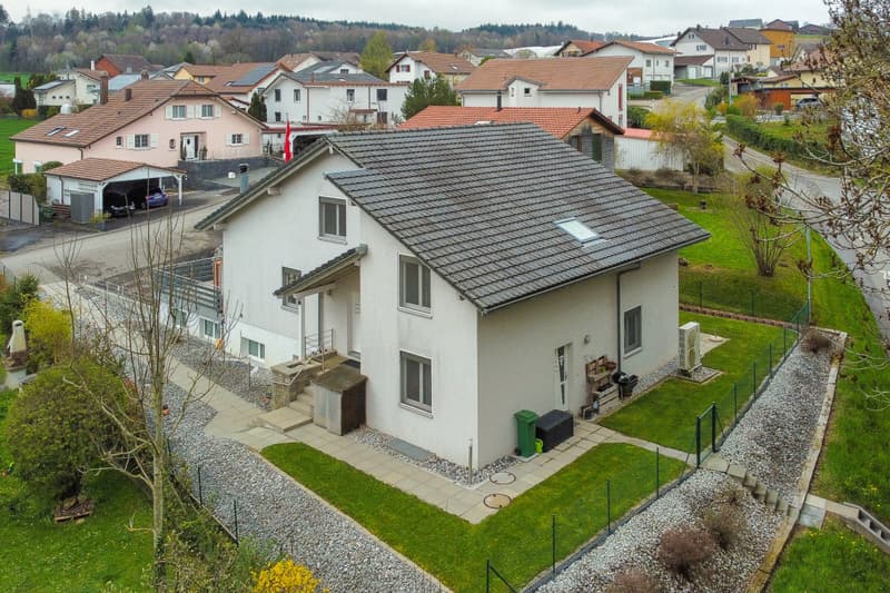 Corjolens : grande villa de 6.5 pièces avec 2.5 P indépendant (1)