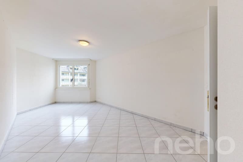 Helle 3.5-Zimmerwohnung mit Balkon und schönem Ausblick (8)