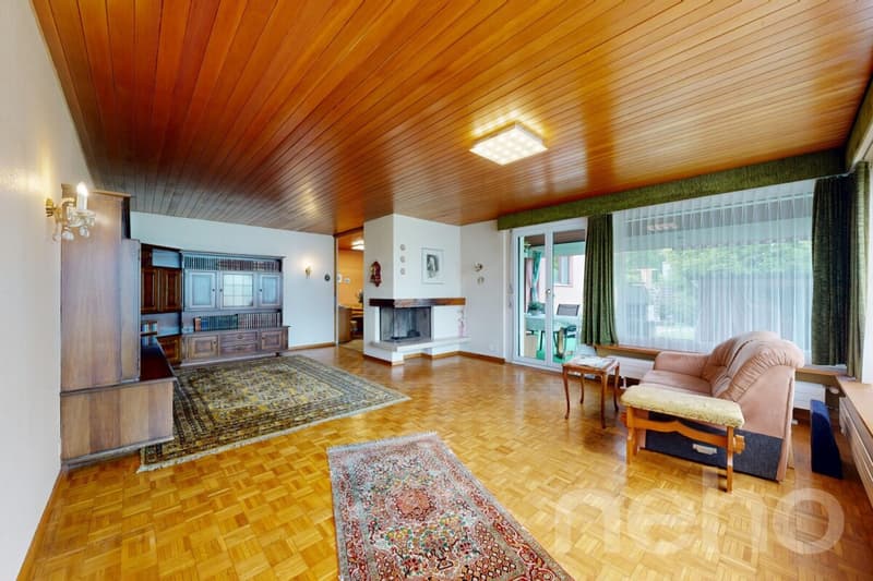 Grosszügiges 7½ Zimmer EFH mit Pool an bevorzugter Wohnlage (7)