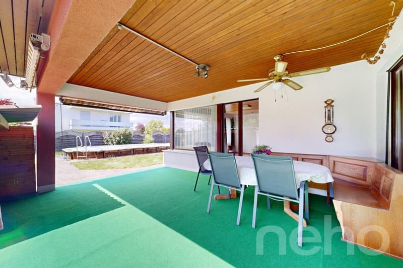 Grosszügiges 7½ Zimmer EFH mit Pool an bevorzugter Wohnlage (4)