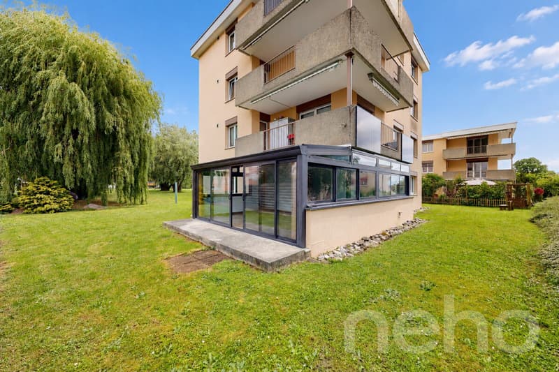 Grand appartement de 4.5 pièces en rez-de-jardin (2)