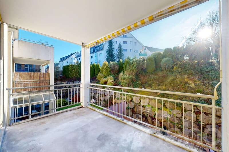 Lichtdurchflutete 3.5-Zimmer-Wohnung in Samstagern (4)