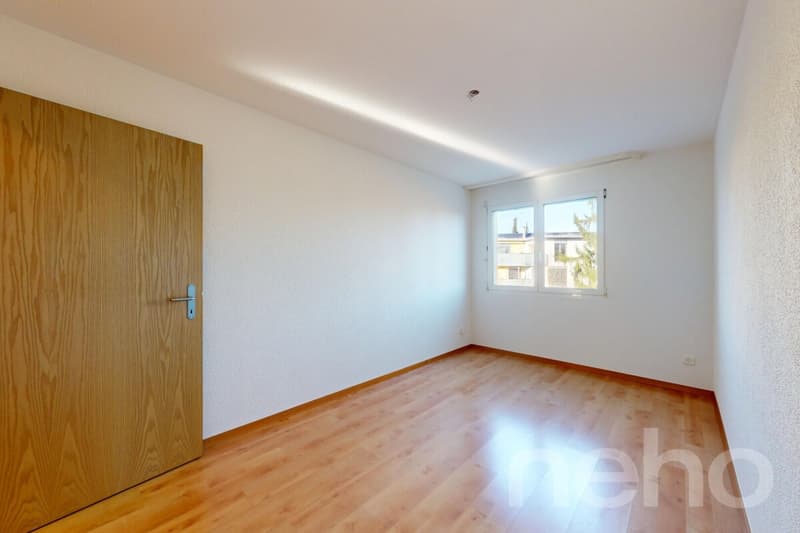 Lichtdurchflutete 3.5-Zimmer-Wohnung in Samstagern (9)