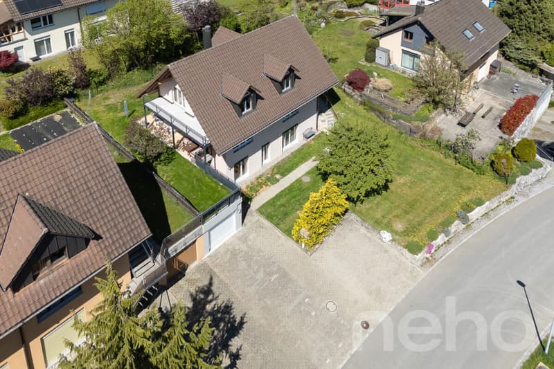 Schönes 9-Zimmer-EFH mit Einliegerwohnung in Madetswil (ZH) (2)
