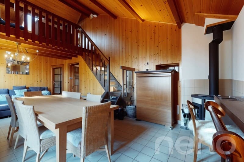 Chalet familial avec studio indépendant et terrain de 1 085 m² (7)