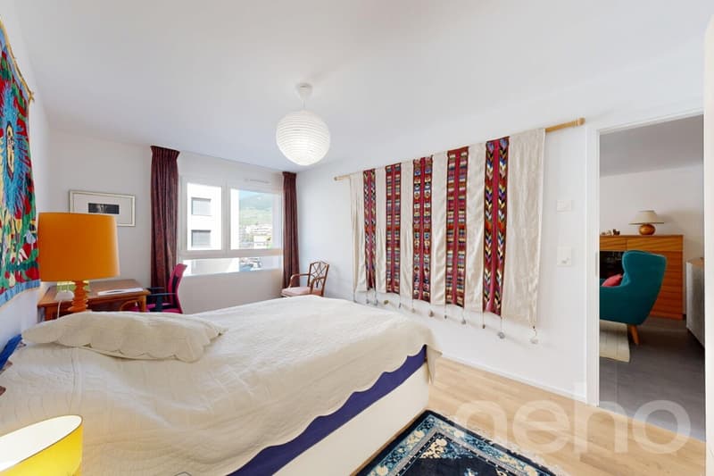 Superbe appartement 2,5 pièces comme neuf à Sierre (11)