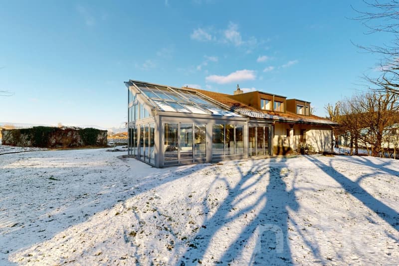 Grosses Einfamilienhaus mit Garten, Wintergarten und viel Potenzial (11)