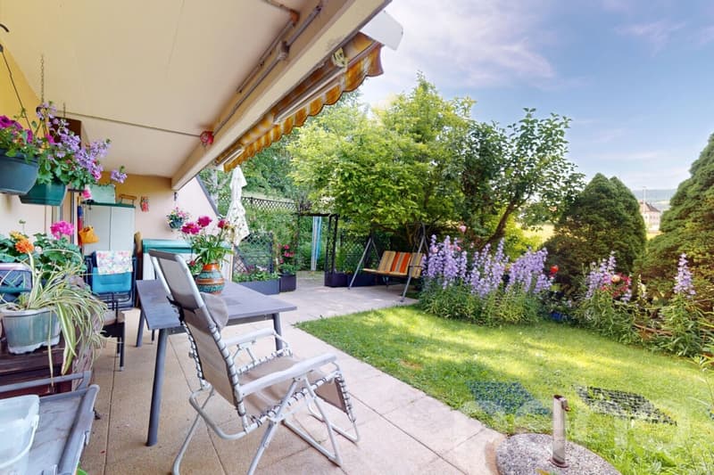Superbe 4,5 pièces avec jardin, vue montagne et garage (7)