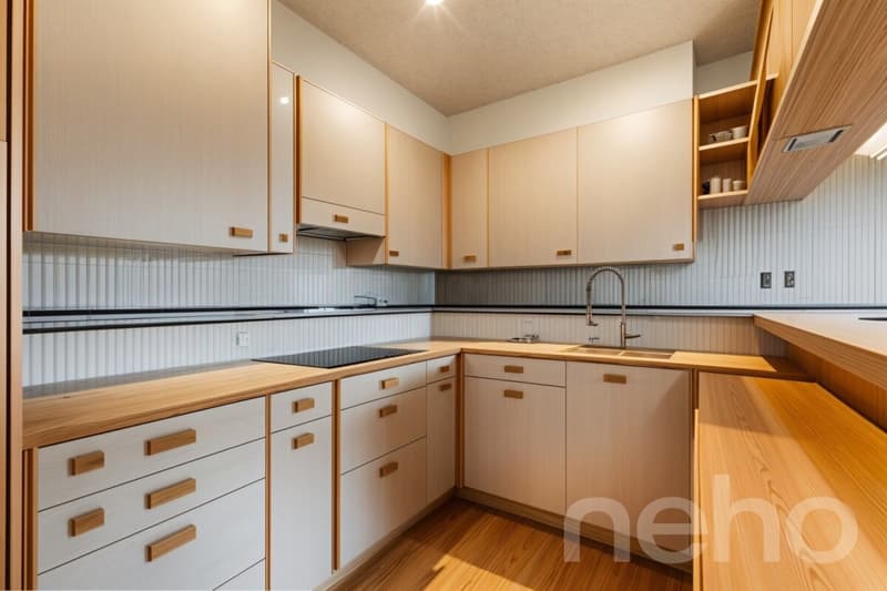 Helle 4.5-Zimmerwohnung mit Cheminée, Balkon, Grünblick. Nähe Thun. (1)