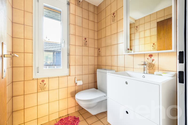 EFH in Grabs mit Naturpool, Privatsphäre & Gartenidylle (12)