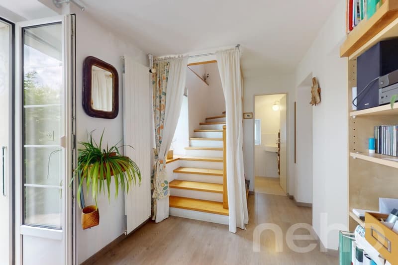 Maison villageoise rénovée avec jardin et fort potentiel (8)