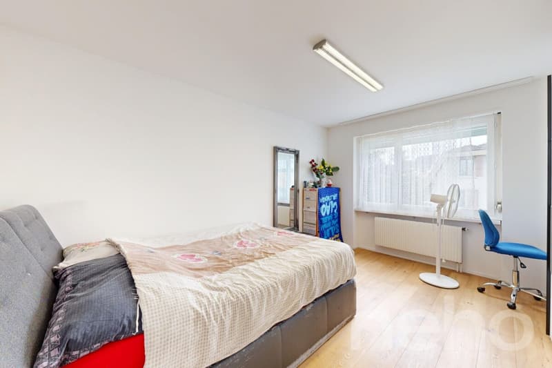 Gepflegte 4.5-Zimmerwohnung mit Garagenbox (im Baurecht) (5)