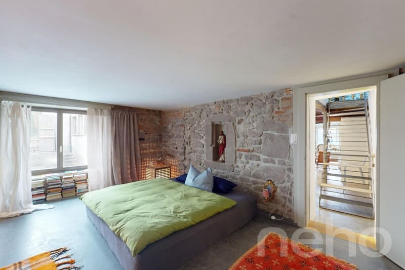 Einzigartiges Bijou mit modernem Wohnkomfort und grosser Terrasse (11)