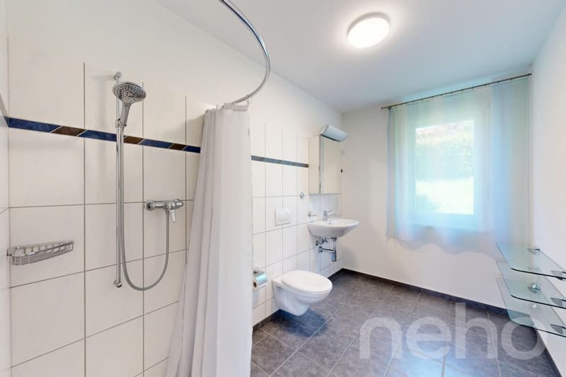 Lichtdurchflutete Terrassenwohnung mit Weitblick & Komfort (9)